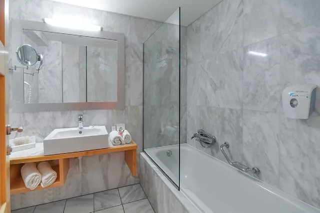 Frontal Deluxe with Private Pool - Sea View، Miramare Resort & Spa 2/2