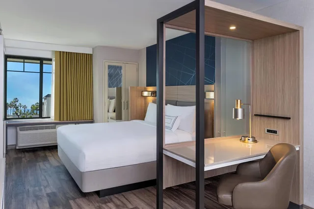 استوديو بسرير كينج بإطلالة على البحر، SpringHill Suites by Marriott San Diego Carlsbad 1/3