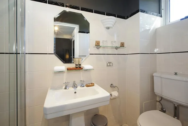 Heritage, Queen Bed, Valley View، Hydro Majestic 6/6