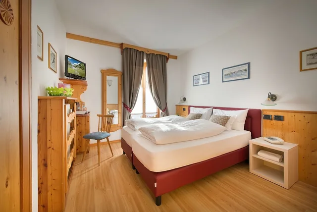 غرفة قياسية بسرير مزدوج، Hotel Posta 3/4
