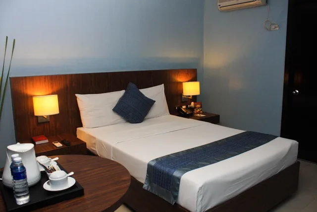 غرفة بريميير، Manila Grand Opera Hotel 5/7