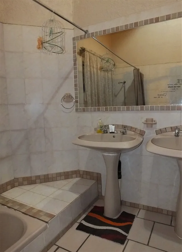 غرفة كلاسيكية بسرير مزدوج، Tatenda Guesthouse 2/2