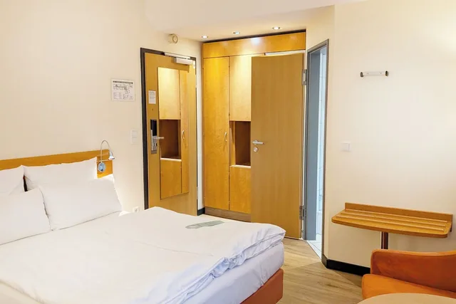 غرفة بريميوم عائلية بسريرين مزدوجين، Select Hotel Tiefenthal 1/10