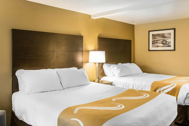 Suite, 2 Queen Beds, Sofa, Accessible, Quality Inn & Suites Houghton Downtown 5/10