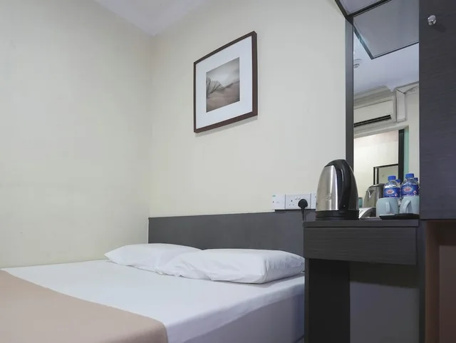 غرفة سوبيريور بسرير مزدوج، Amrise Hotel 1/3