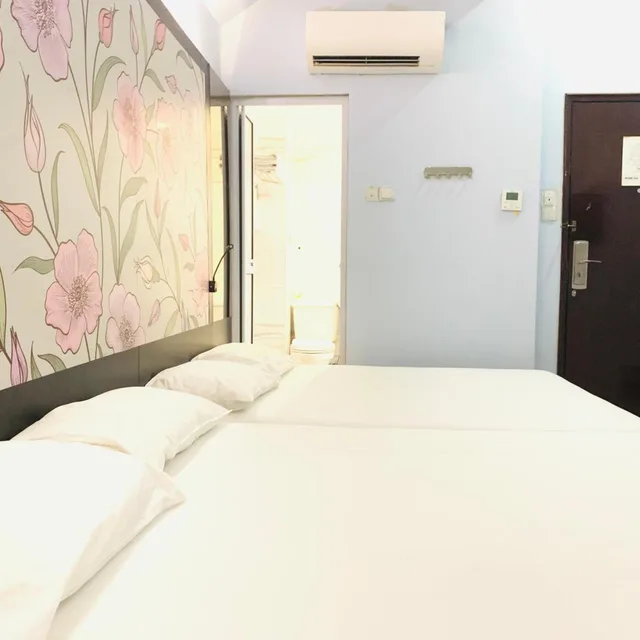 Room, Quadruple, REGIN HOTEL 1/5