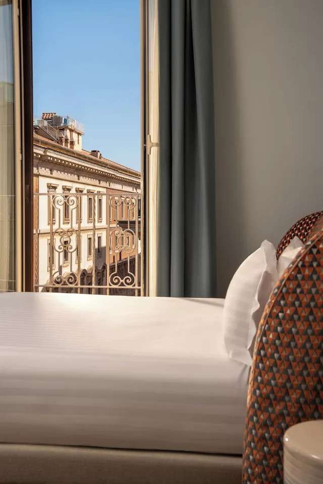 غرفة ديلوكس بسرير كينج بشرفة، Cloud 7 hotel Roma 3/5