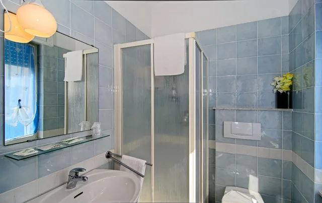 غرفة بسرير مزدوج أو سريرين منفصلين، Hotel Scandinavia 5/6