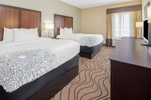 غرفة بسريرين كوين لذوي الإعاقة، La Quinta Inn & Suites by Wyndham Gonzales LA 8/10