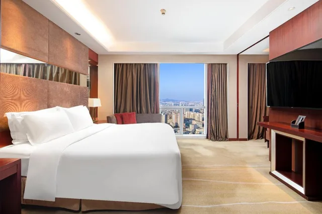 غرفة سوبيريور بسرير كينج، Sofitel Galaxy Nanjing 1/5