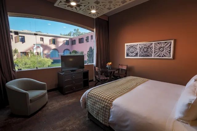 غرفة بسرير كينج لذوي الإعاقة، Wyndham Costa Del Sol Arequipa 2/5