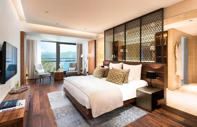 جناح، D Maris Bay 1/1