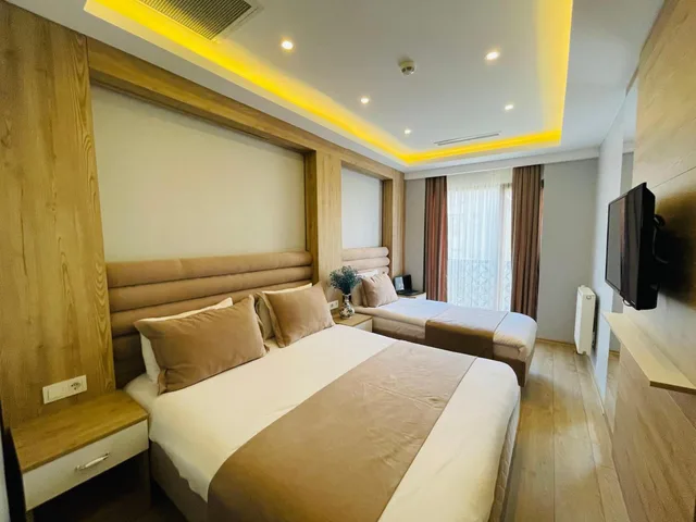 غرفة قياسية ثلاثية، Zem Hotel 4/7