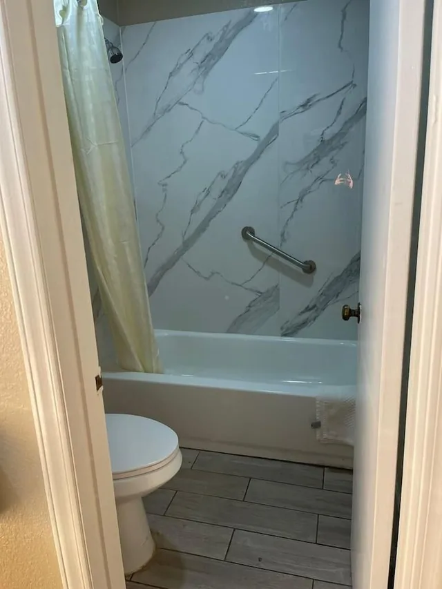غرفة قياسية بسريرين مزدوجين، Suburban Studios Columbia - Harbison 10/10