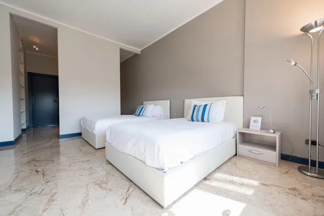 City, Apartment, Twin Beds, 1 King and 1 Single Beds, Park View, Lis Hotel 4/5