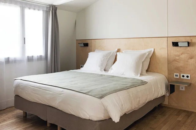 Superior, Triple, New Hotel Opera 3/10