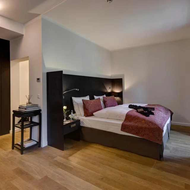 جناح جونيور بسرير كينج، Schlosshotel Hugenpoet 3/10