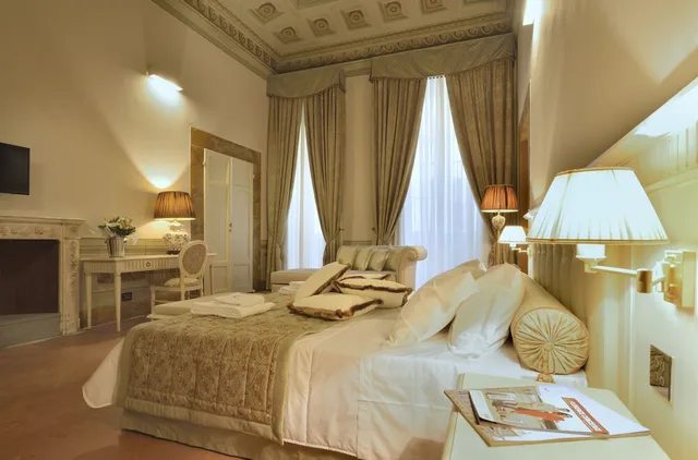 جناح جونيور بسرير كينج، Palazzo Guicciardini 1/3