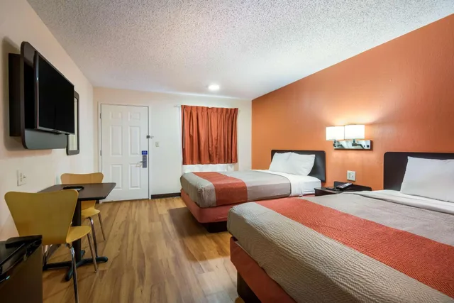 غرفة بسريرين كوين، Motel6 Winnie Tx 3/8