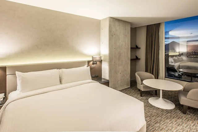 غرفة تقليدية بسرير كينج بإطلالة، Four Points By Sheraton Puebla 4/7