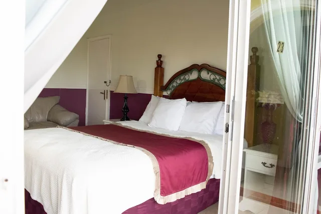 غرفة قياسية بسرير كوين بإطلالة على الجبل، Mandeview Hotel 1/3