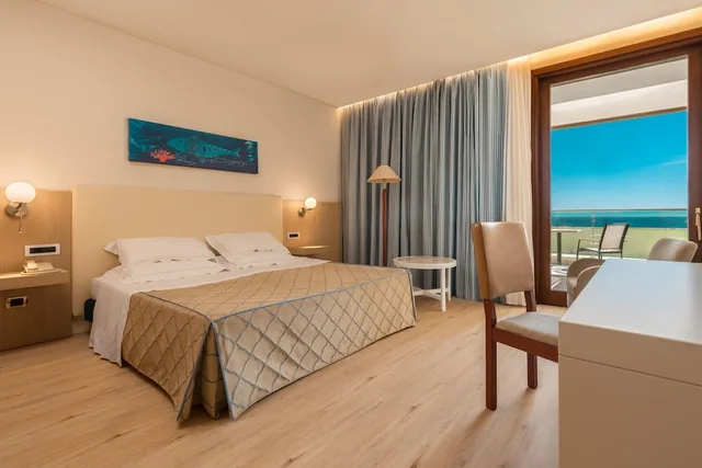 Room, Double Bed, Sea View, Balcony, Smy Carlos V Wellness & Spa Alghero 1/3