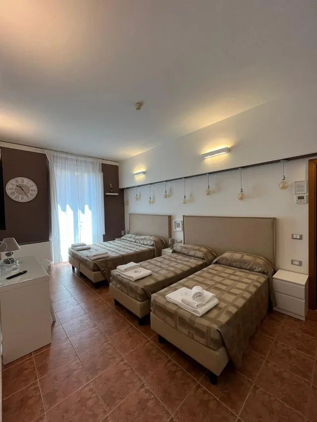 غرفة رباعية، Hotel Alinari 1/8