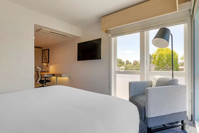 غرفة بسرير كوين في الطابق الأرضي، Aiden by Best Western Berkeley 3/6