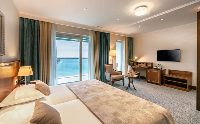 غرفة كلاسيكية بسرير مزدوج بإطلالة على البحر بشرفة، Hotel More Dubrovnik - Adults Only 5/10