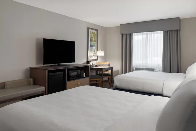 غرفة بسريرين كوين لذوي الإعاقة، Little Crow Resort & Conference, Trademark by Wyndham 4/8