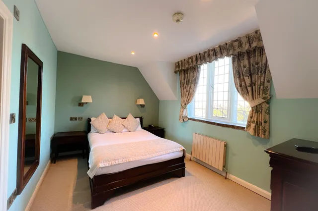 غرفة عائلية بسرير مزدوج وسرير فردي، Castle Bromwich Hall Hotel, BW Signature Collection 6/10