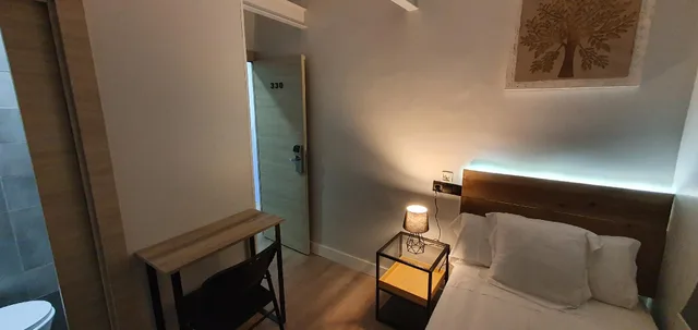 غرفة مفردة بحمام خاص، Lm Rooms Opera 1/1