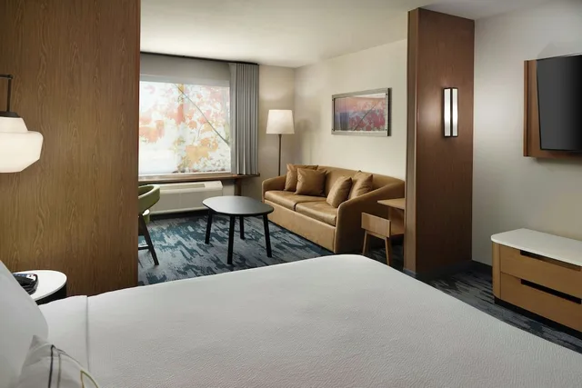 جناح استوديو بسرير كينج مع أريكة، Fairfield Inn & Suites by Marriott Locust Grove I-75 South 2/3