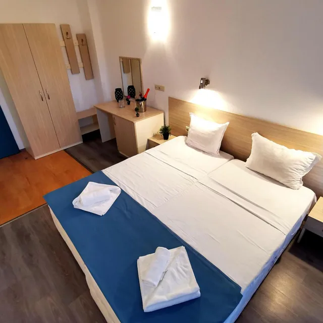 غرفة بسرير مزدوج بإطلالة على البحر، Hotel Largo 9/10