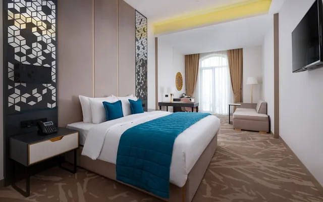 Superior Room King, Mercure Tashkent 1/3