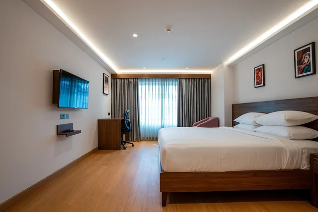 غرفة تنفيذية بسرير كينج، Lilac Hotel, Guruvayur 1/3