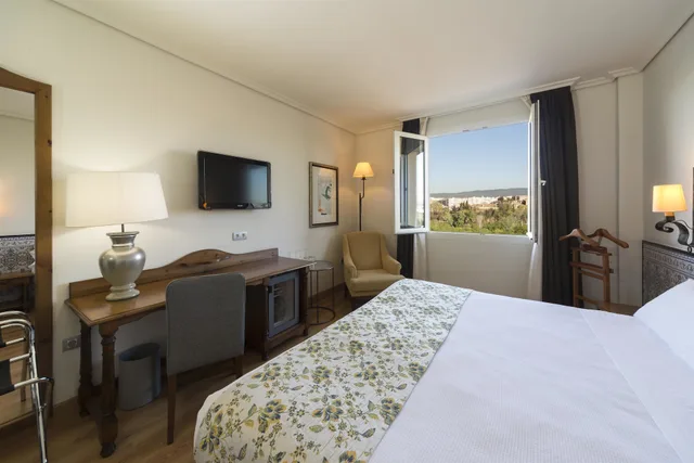 غرفة سوبيريور بسريرين منفصلين بإطلالة على المدينة، Hesperia Cordoba 10/10