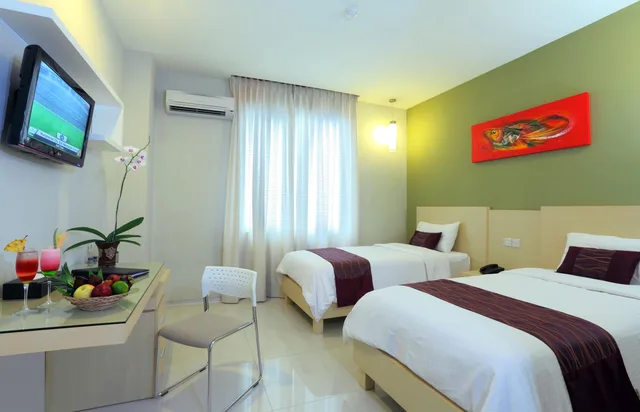 غرفة سوبيريور بسرير مزدوج أو سريرين منفصلين، Lombok Plaza Hotel Convention 3/8