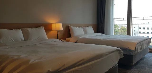 غرفة عائلية بسريرين مزدوجين بإطلالة على المدينة، The Best Jeju Seongsan Hotel 5/9