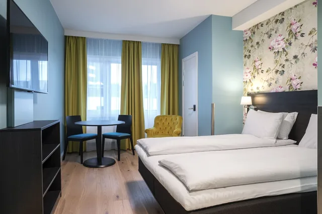 غرفة قياسية بسرير كوين، Thon Hotel Slottsparken 1/3