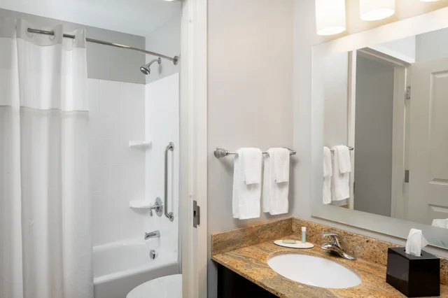 Studio, King Bed, Sofa, Towneplace Suites Vernal 5/6