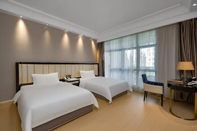 Semi Room, Deluxe, 2 Semi Double Beds, Balcony، Harmony Hotel Shenzhen 1/1