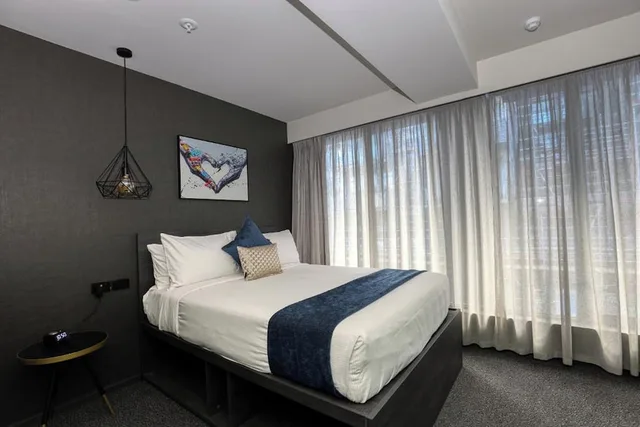 غرفة ديلوكس بسرير كوين، The Viv Hotel Wellington 2/8