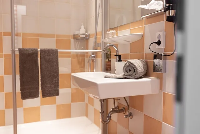 غرفة بريميوم بسرير كوين بغرفة نوم واحدة، Landhotel & Gasthof Cramer 2/2