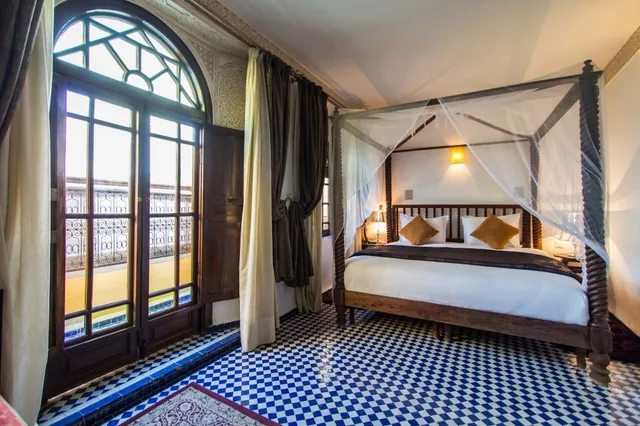 Azur, Suite, King Bed, Riad Les Remparts de Fes 1/2