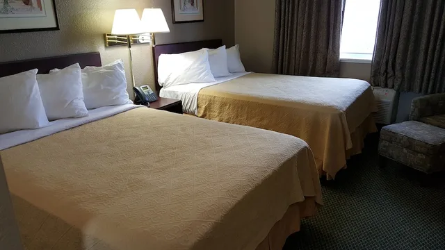 غرفة قياسية بسرير مزدوج بغرفة نوم واحدة، Gurnee Motel (ex FairBridge Inn Express) 1/3