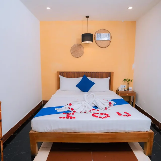 غرفة قياسية بسرير مزدوج، Grand Elevation Hotel 4/9