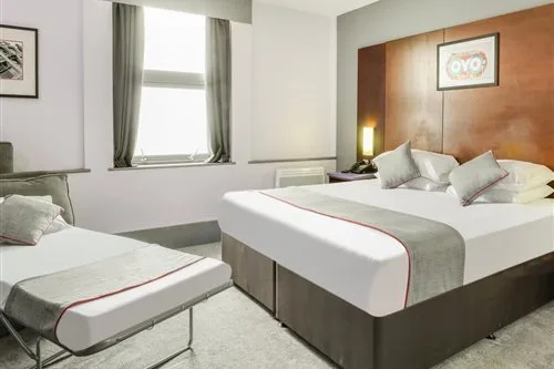 غرفة ثلاثية، Sheffield Metropolitan Hotel by Belvilla 1/2