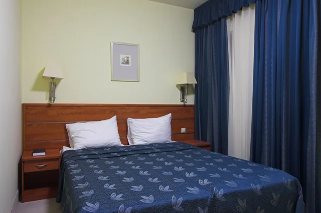 غرفة سوبيريور مفردة بشرفة، Benczur Hotel 6/10