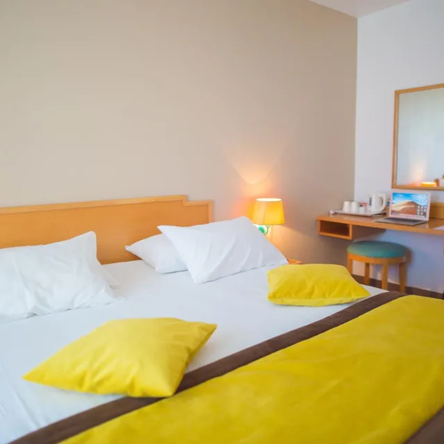 Room, Double Bed, Golf Hotel de Mont Griffon 4/4